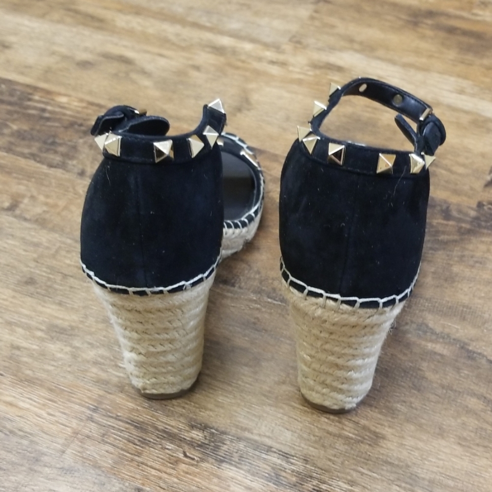 Marc Fisher Knoll Studded Wedge Sandals - Picture 4 of 4